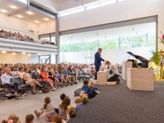 Belijdenisdienst Opstandingskerk Zwolle 180603-017